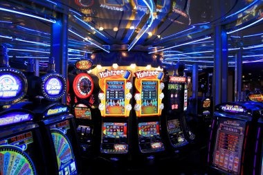 max389 login featured game showcase
